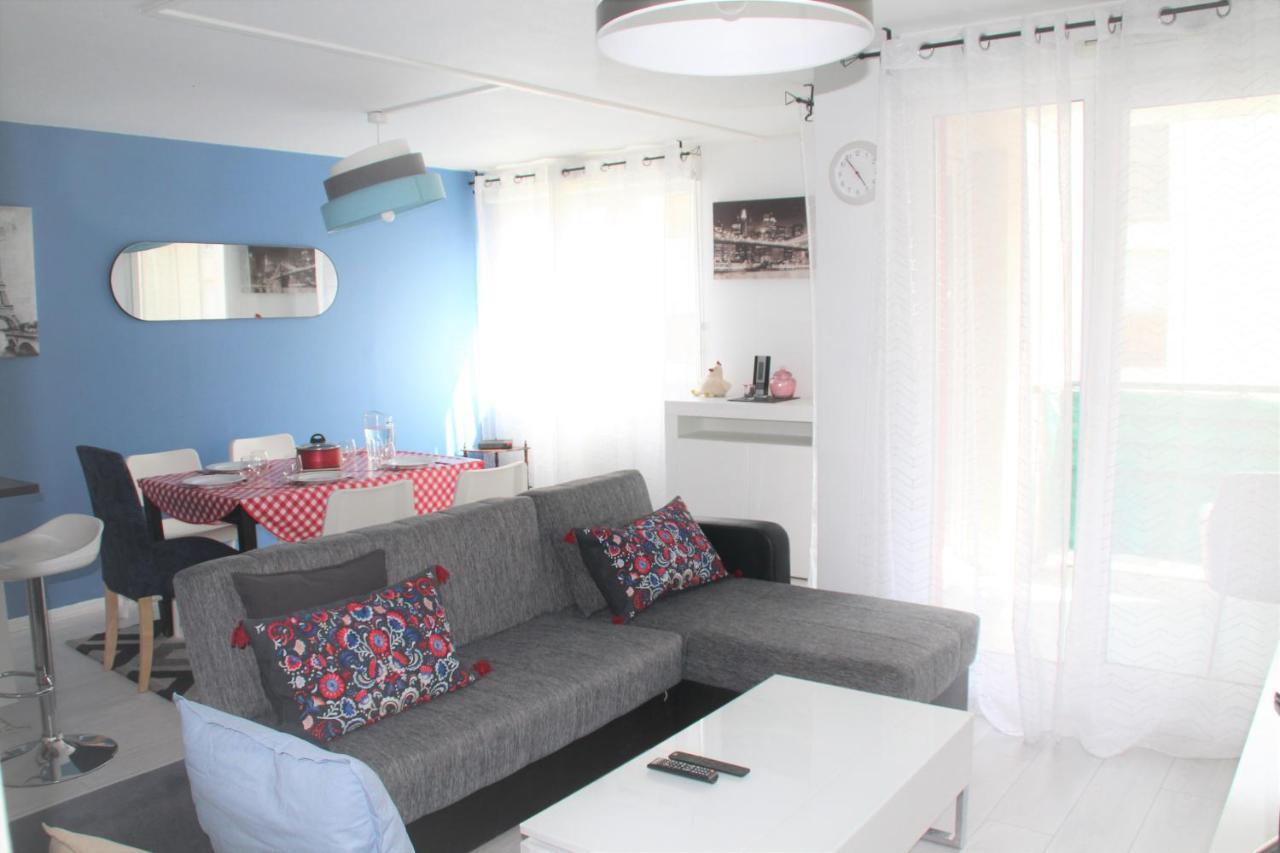 Logement Familial Tout Equipe Saint-Denis  Buitenkant foto